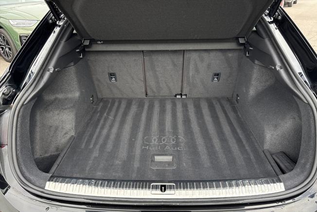 Audi Q3 Photo 13