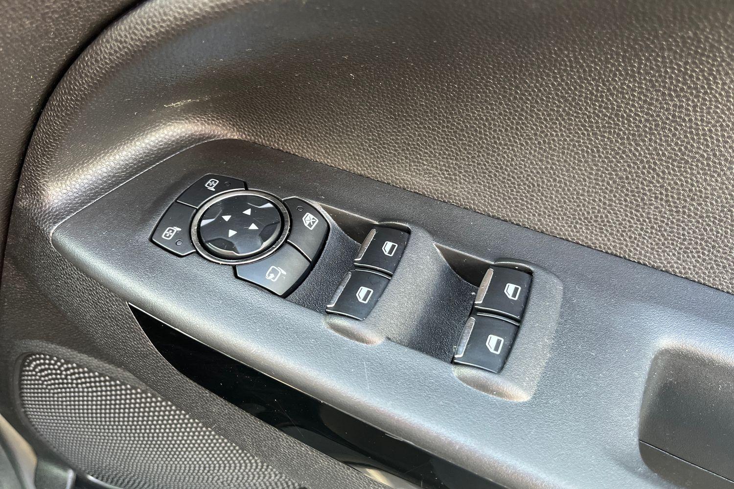 Ford ECOSPORT Photo 15