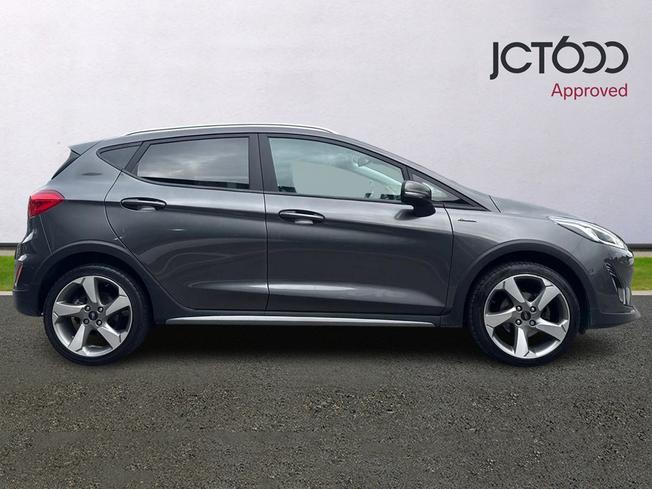 FORD Fiesta Photo 4