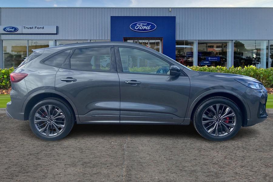Ford KUGA Photo autoimg-5afcad0e7c0ac96c92ce072ddba903d01bc46785.jpg