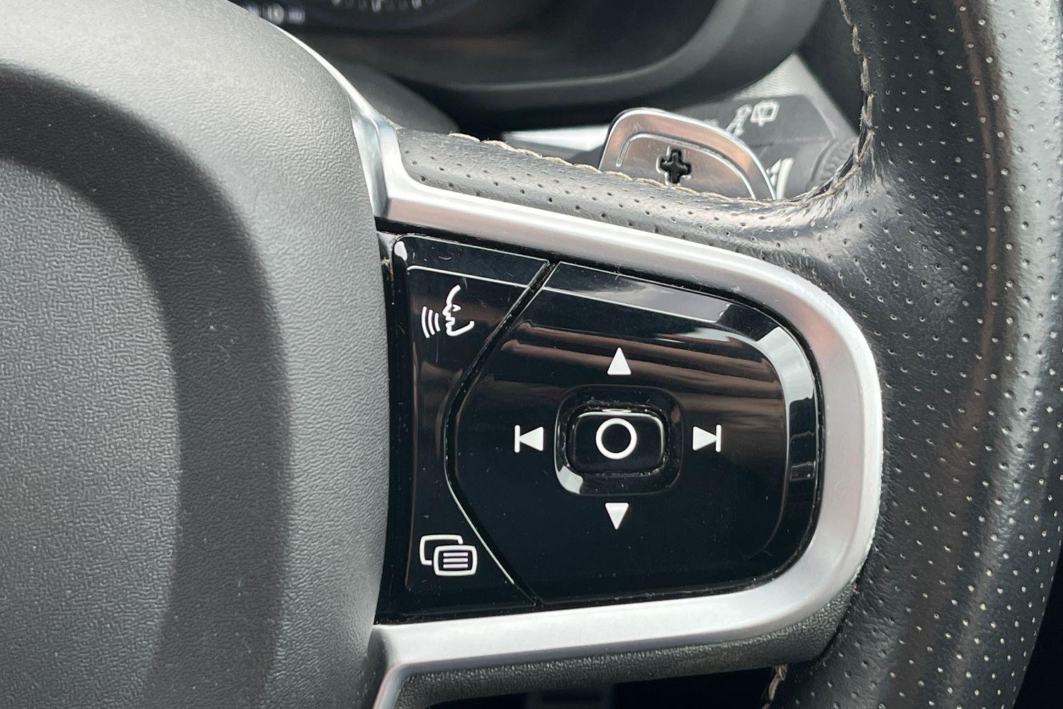 Volvo XC60 Photo 38