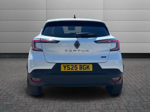 Renault Captur Photo autoimg-5b00e499c79a7187843bf46e6cacfe1b1a3a56b7.jpg