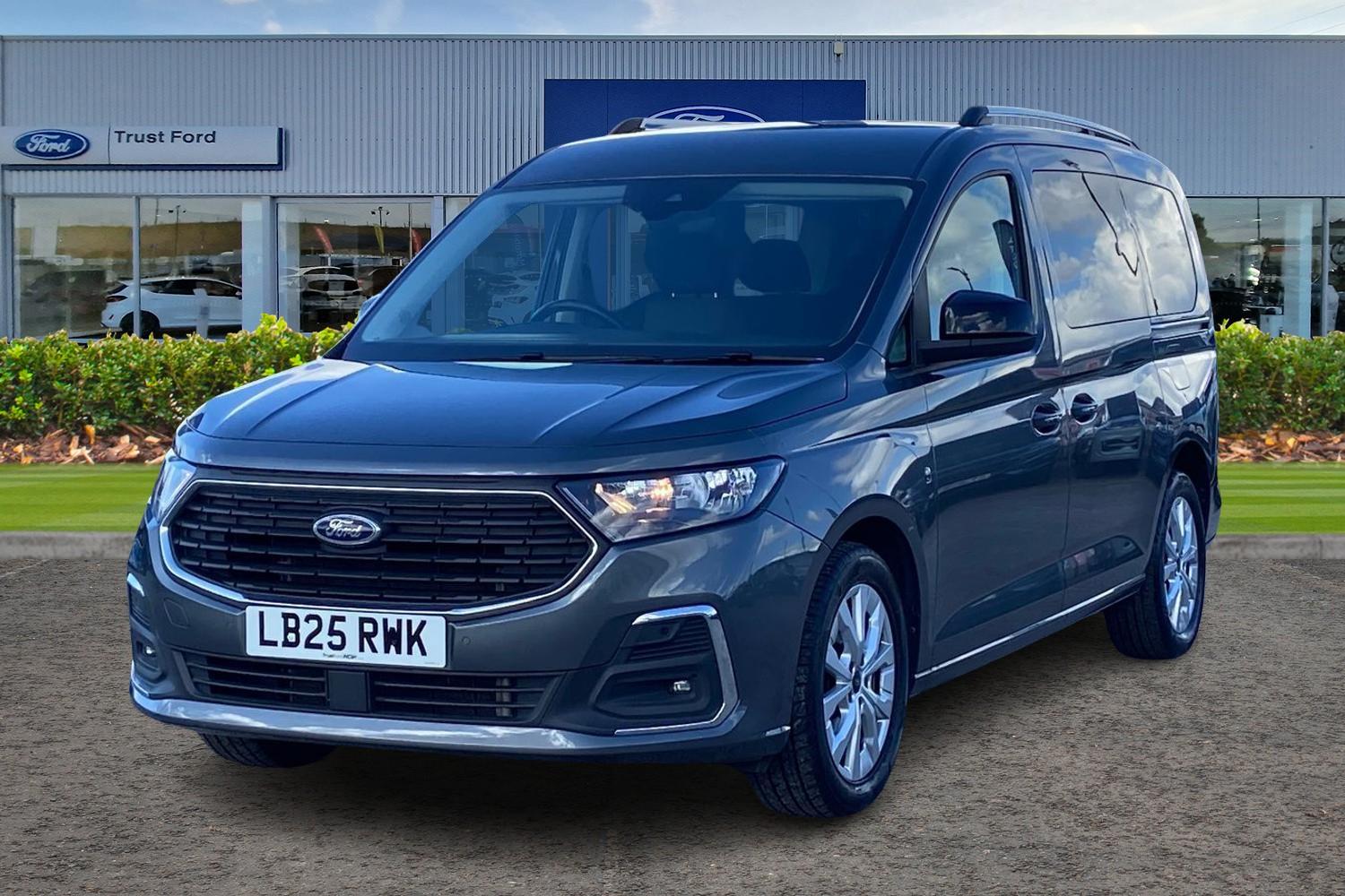 Ford GRAND TOURNEO CONNECT Photo 4