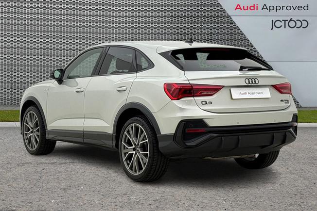 AUDI Q3 Photo 3