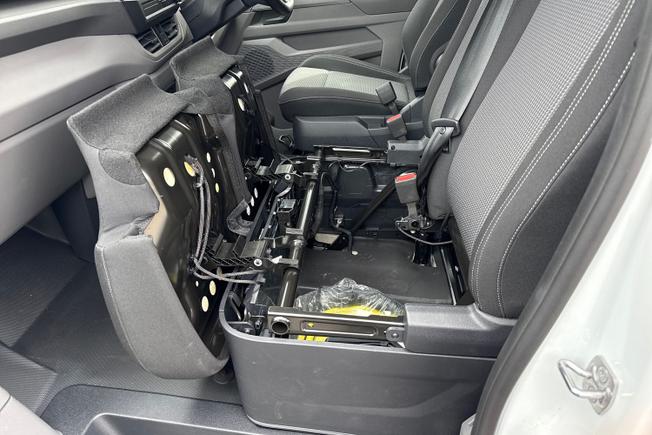 VOLKSWAGEN e-Transporter Photo 23
