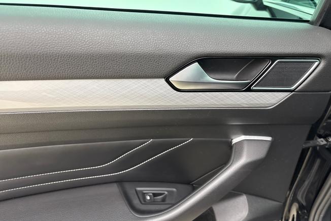 Volkswagen Passat Photo 23