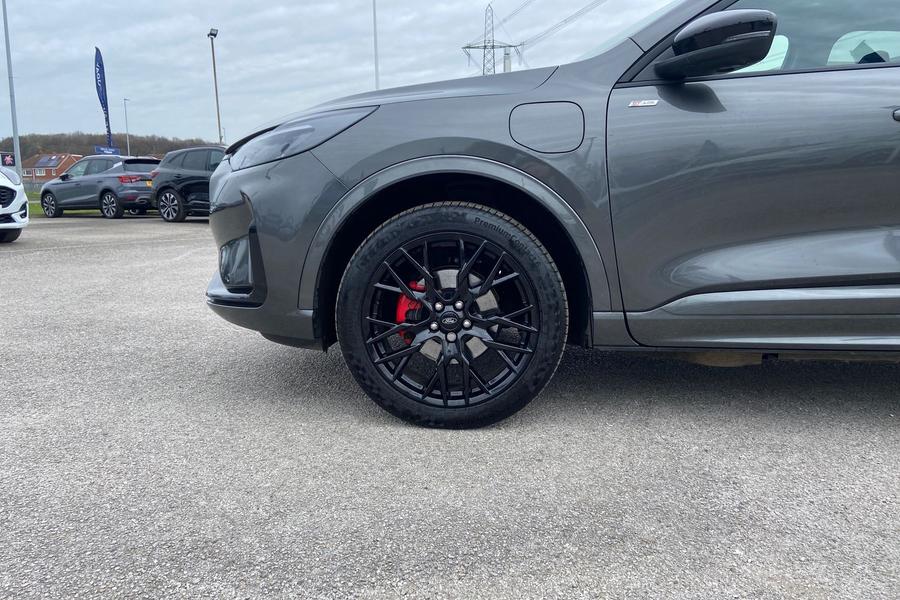 Ford KUGA Photo autoimg-5b0e2f4f99e51de0f2f89925f76b2dcd9118924b.jpg