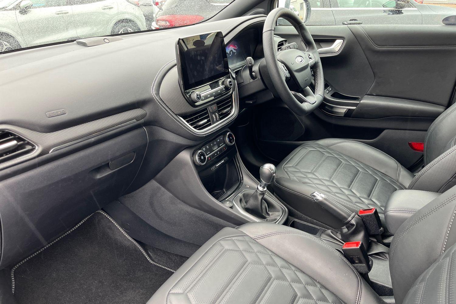 Ford PUMA Photo 17