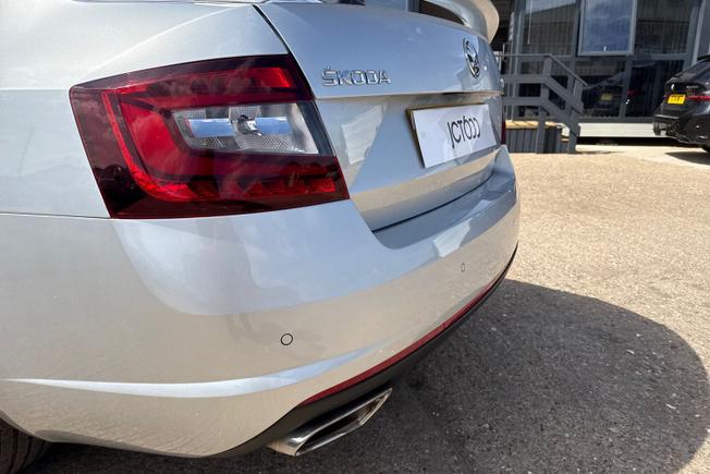 ŠKODA Octavia Photo 28