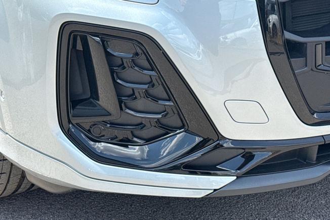 AUDI Q7 Photo 21