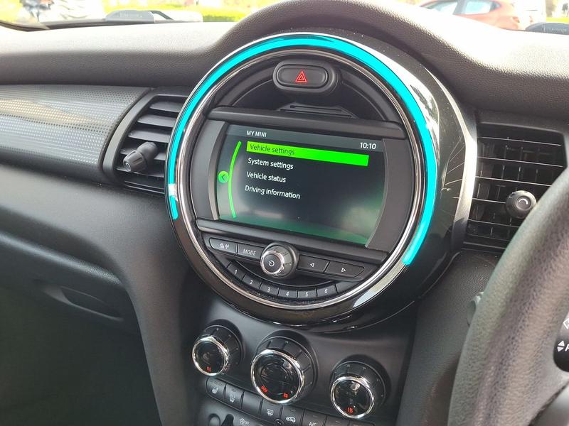 Used MINI Hatch PO19NYR 19