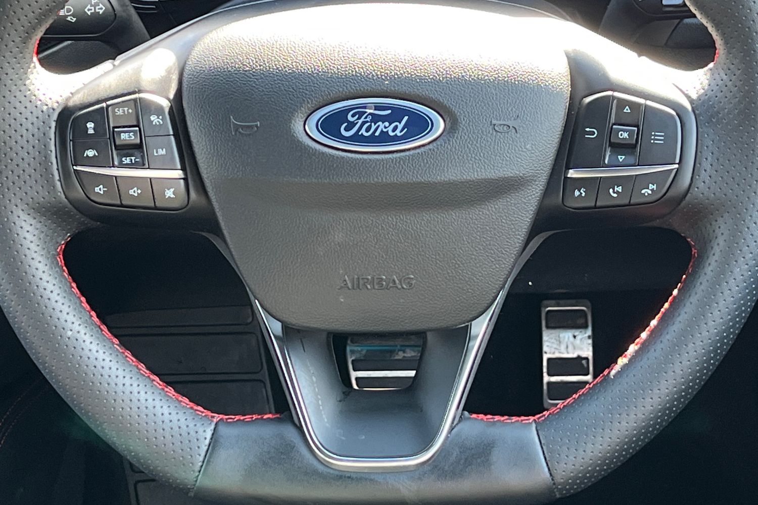 Ford FOCUS Photo 11