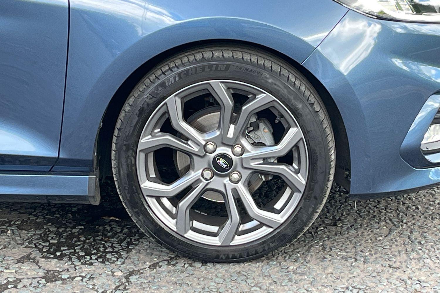Ford FIESTA Photo 7