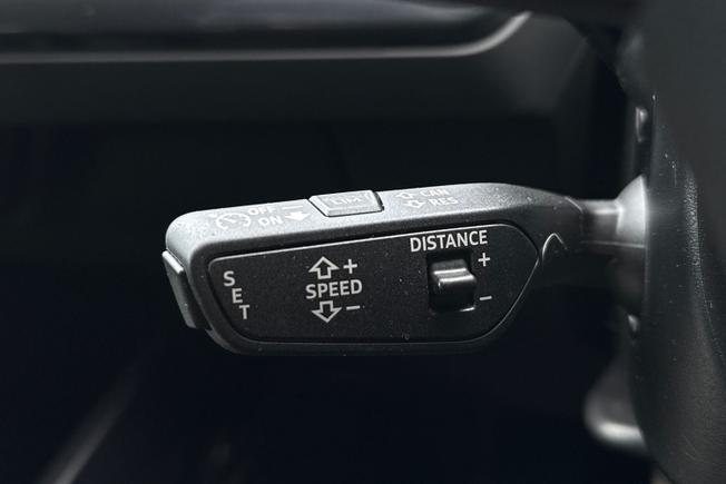 AUDI Q4 E-Tron Photo 37