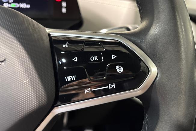 VOLKSWAGEN ID.5 Photo 17