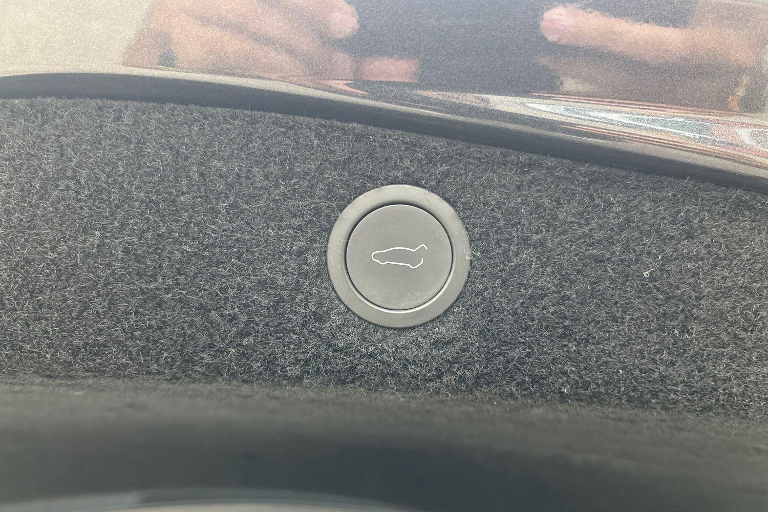 TESLA MODEL 3 Photo 22