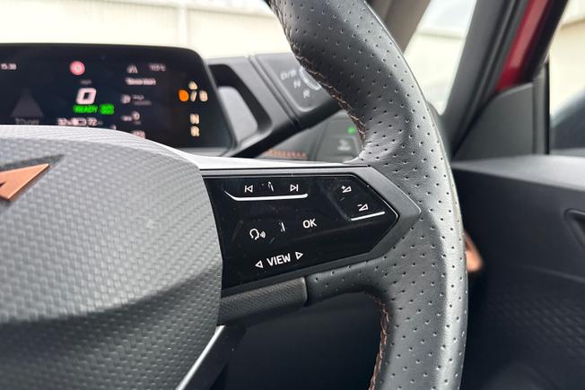 CUPRA BORN Photo 18