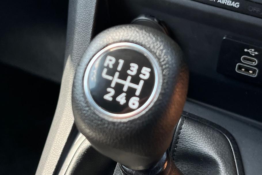 Used Ford TRANSIT COURIER LL24UFY 9
