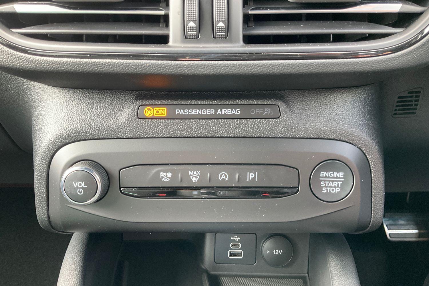 Ford Focus Photo 28