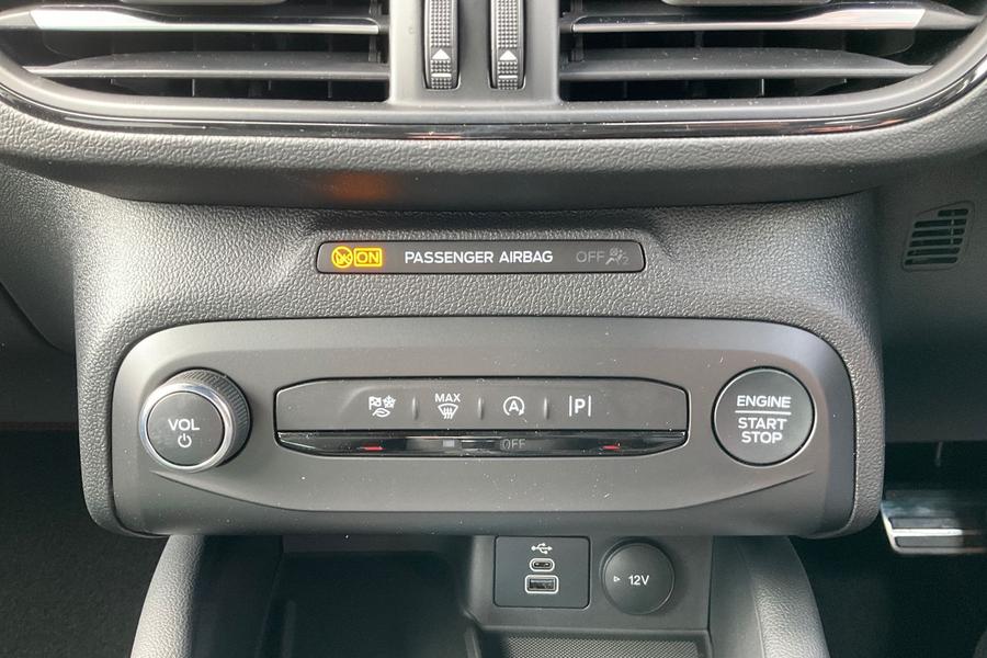 Ford Focus Photo autoimg-5b2be644458ee46f2468524142f0a5aa08c632d6.jpg