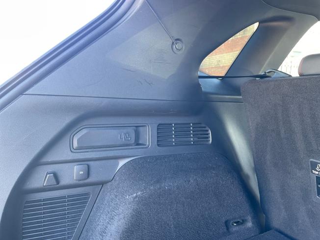 FORD Kuga Photo 28