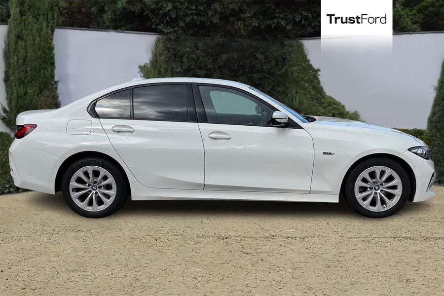 BMW 3 SERIES Photo autoimg-5b319c86916f79c50b3fed100188954a1dcc7bbc.jpg