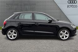 Audi A1 Photo 4