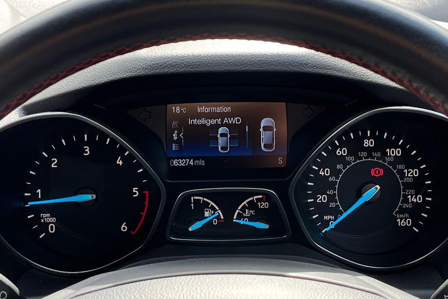Ford Kuga Photo autoimg-5b34086103c7e96b8a8d0172183455fd389bc313.jpg