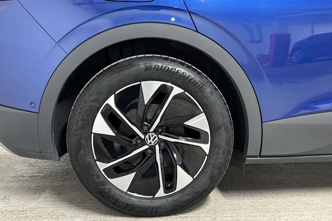 VOLKSWAGEN ID.4 Photo 5