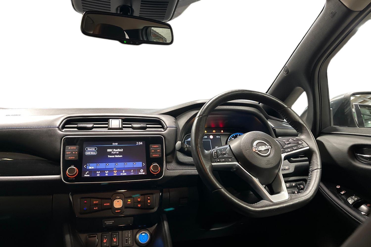 Nissan LEAF Photo 9