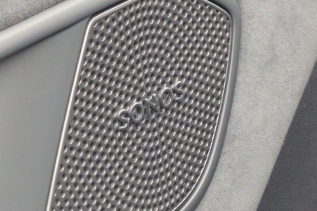 AUDI Q3 Photo 22