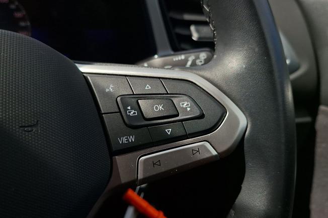 VOLKSWAGEN T-Roc Photo 17