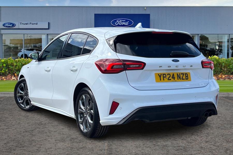 Ford Focus Photo autoimg-5b419387aa6f2dfa8ef9d1d5c8d99cf7bc883923.jpg