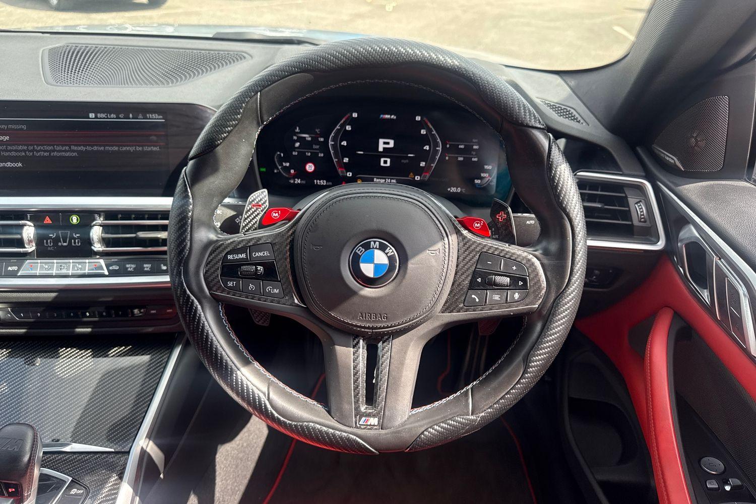BMW M4 Photo 11