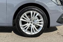 SEAT Leon Photo 5