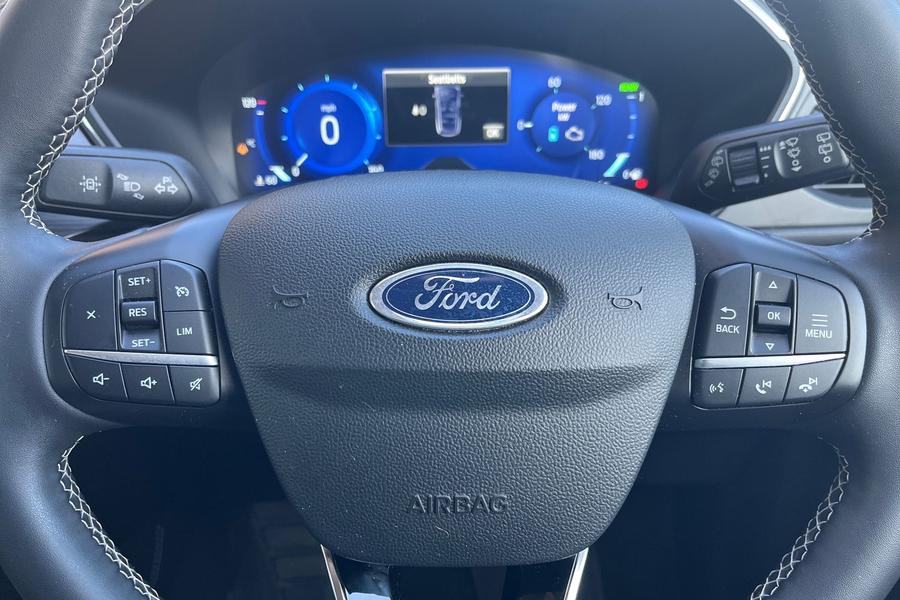 Ford KUGA Photo autoimg-5b47327bbcba6cf6f759a536fdee5c3ea96c9358.jpg