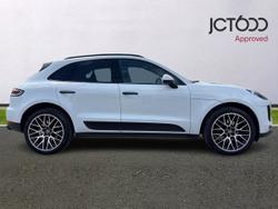 PORSCHE Macan Photo 4