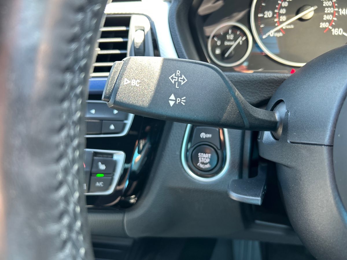 BMW 3 Series Photo 27