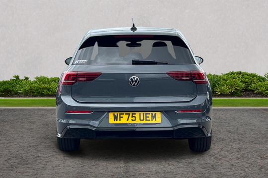 Volkswagen Golf Photo autoimg-5b532892b0ccccc1323faa16944dd977e58c9c04.jpg