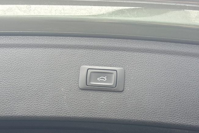 AUDI Q5 Photo 30