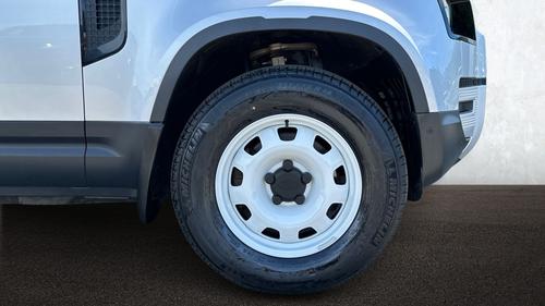 Land Rover Defender Photo autoimg-5b5d5e222addc3b013a574967a1624ccbc421392.jpg