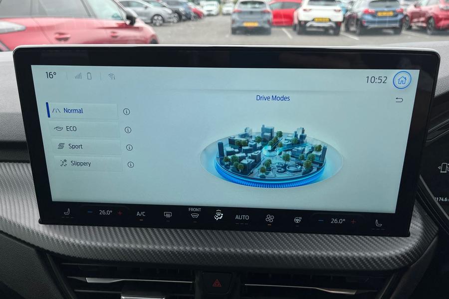 Ford KUGA Photo autoimg-5b5e32c61ad8df097bdb7adf099c72418a82600a.jpg
