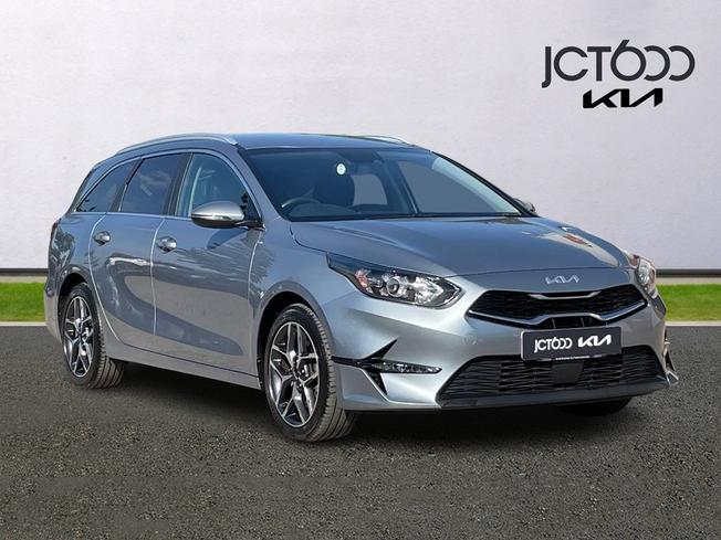 KIA Ceed Photo 1