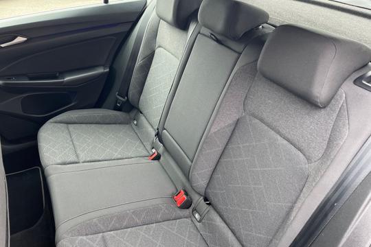 Volkswagen Golf Photo autoimg-5b6a02a8374b3a065cbfc37f7904c6bcac1df96d.jpg