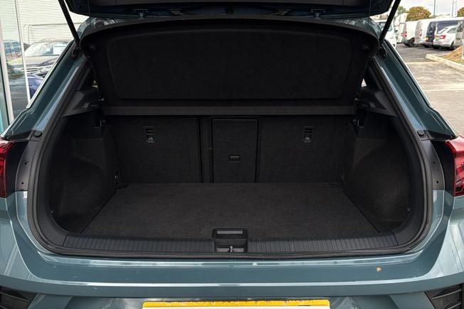 VOLKSWAGEN T-Roc Photo 12
