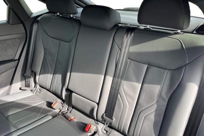 AUDI  Q3 Sportback Photo 9