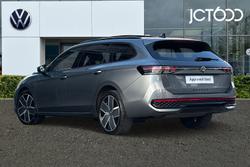 VOLKSWAGEN Passat Photo 3