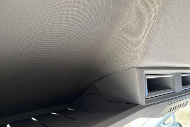VOLKSWAGEN Crafter Photo 28