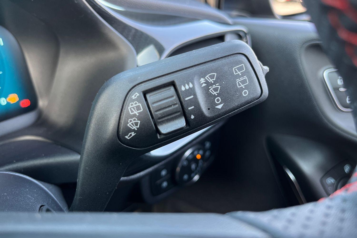 Ford FIESTA Photo 14