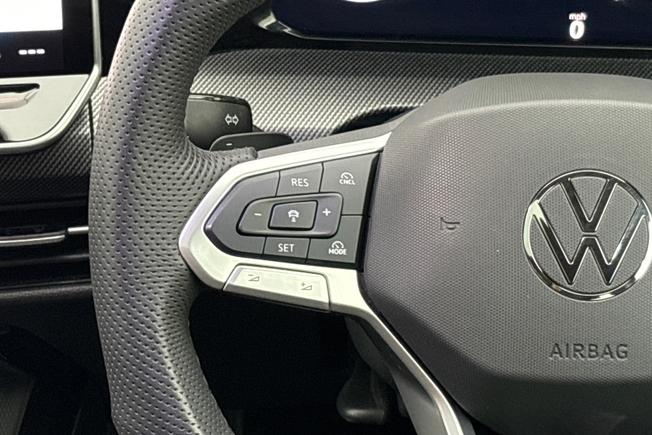 VOLKSWAGEN Golf Photo 16